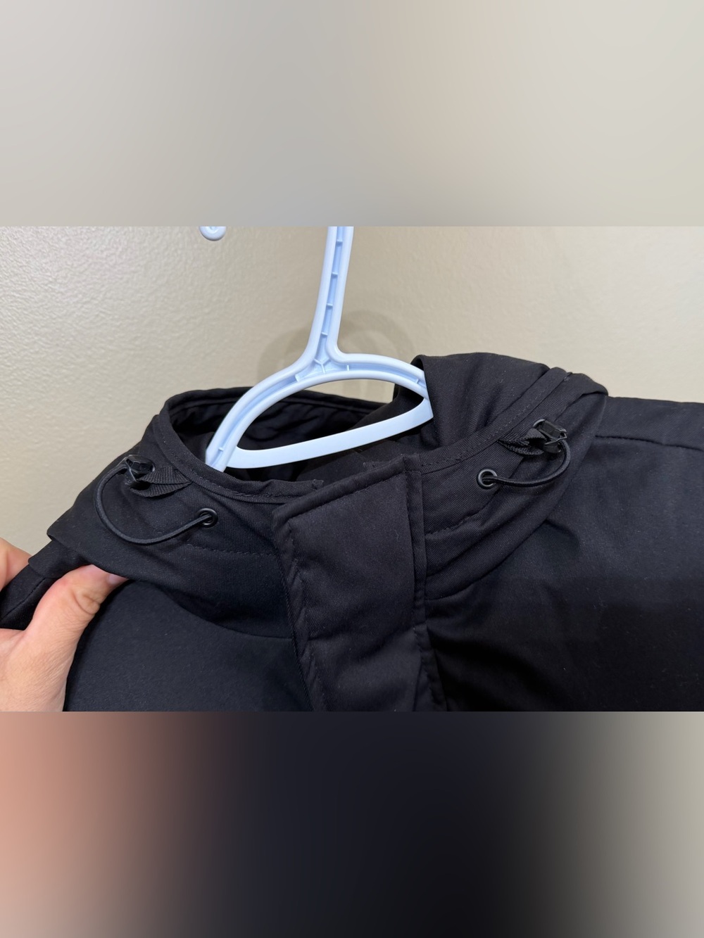 Zara Hooded Puffer Vest - Picture 9 of 11